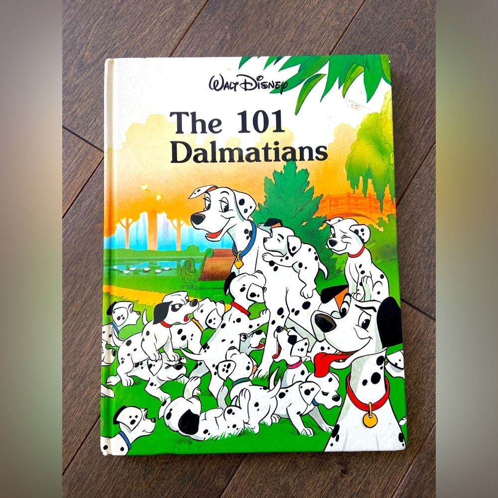 ❤️4 for $25❤️ 1986 Disney The 101 Dalmatians Book